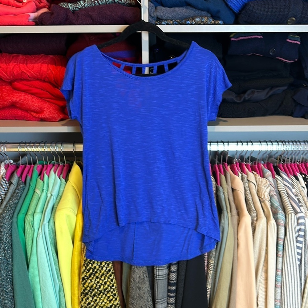 The Limited royal blue cap sleeve scoop neck cut out top size XS